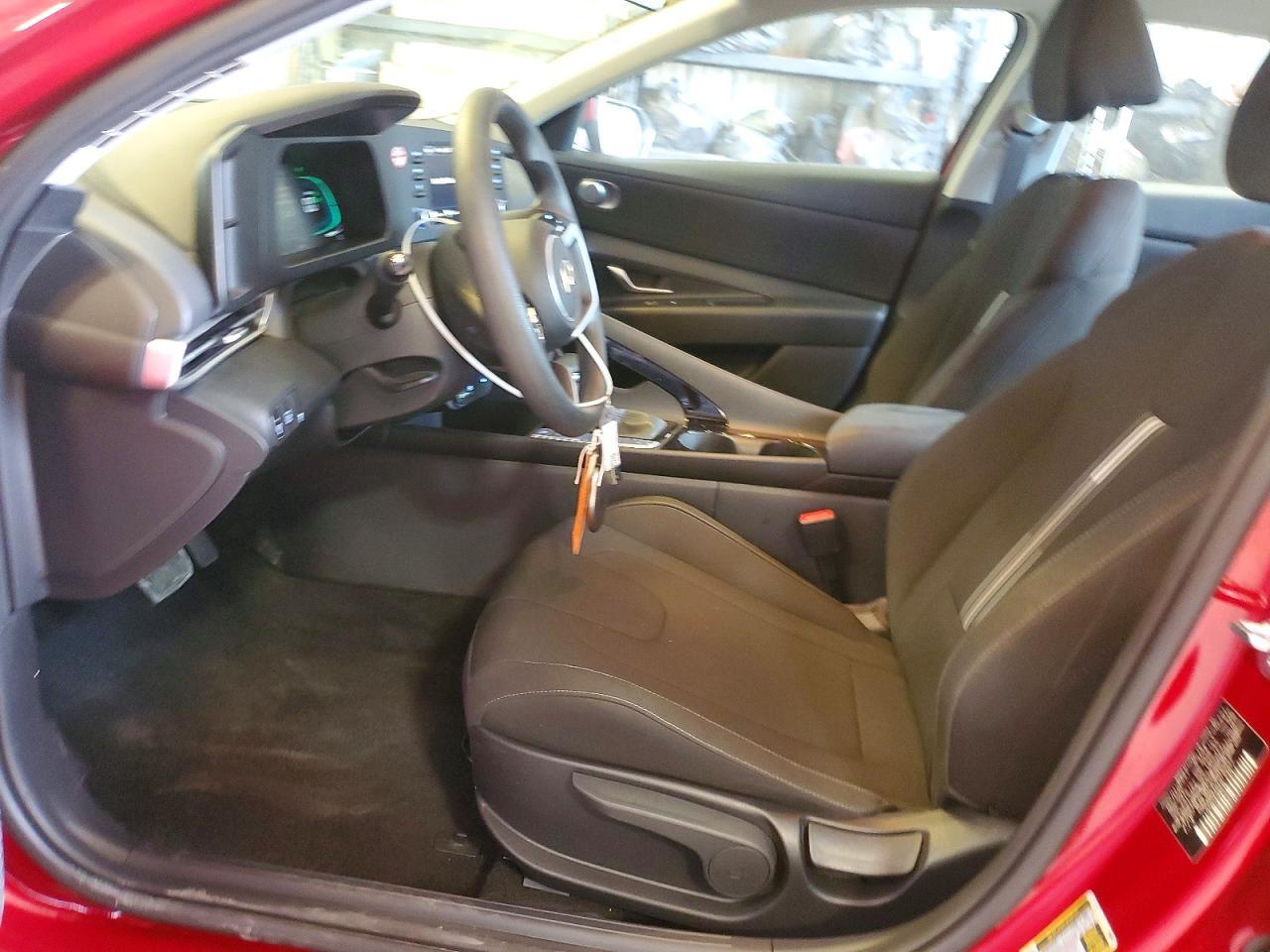 2026 HYUNDAI ELANTRA HYBRID BLUE — Фото 7 из 12