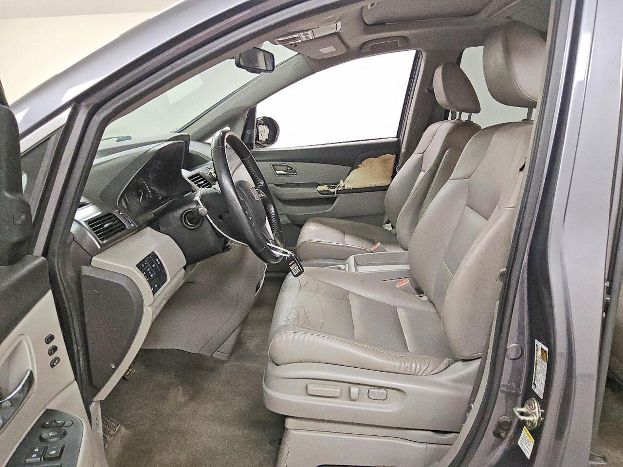 2014 HONDA ODYSSEY TOURING — Фото 7 из 13
