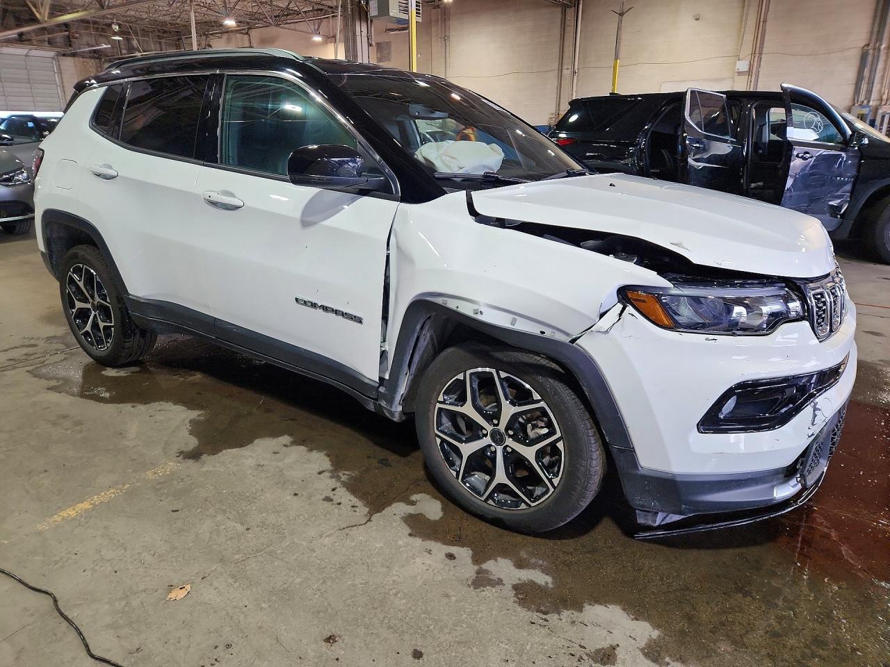 2026 JEEP COMPASS LIMITED — Фото 4 из 13