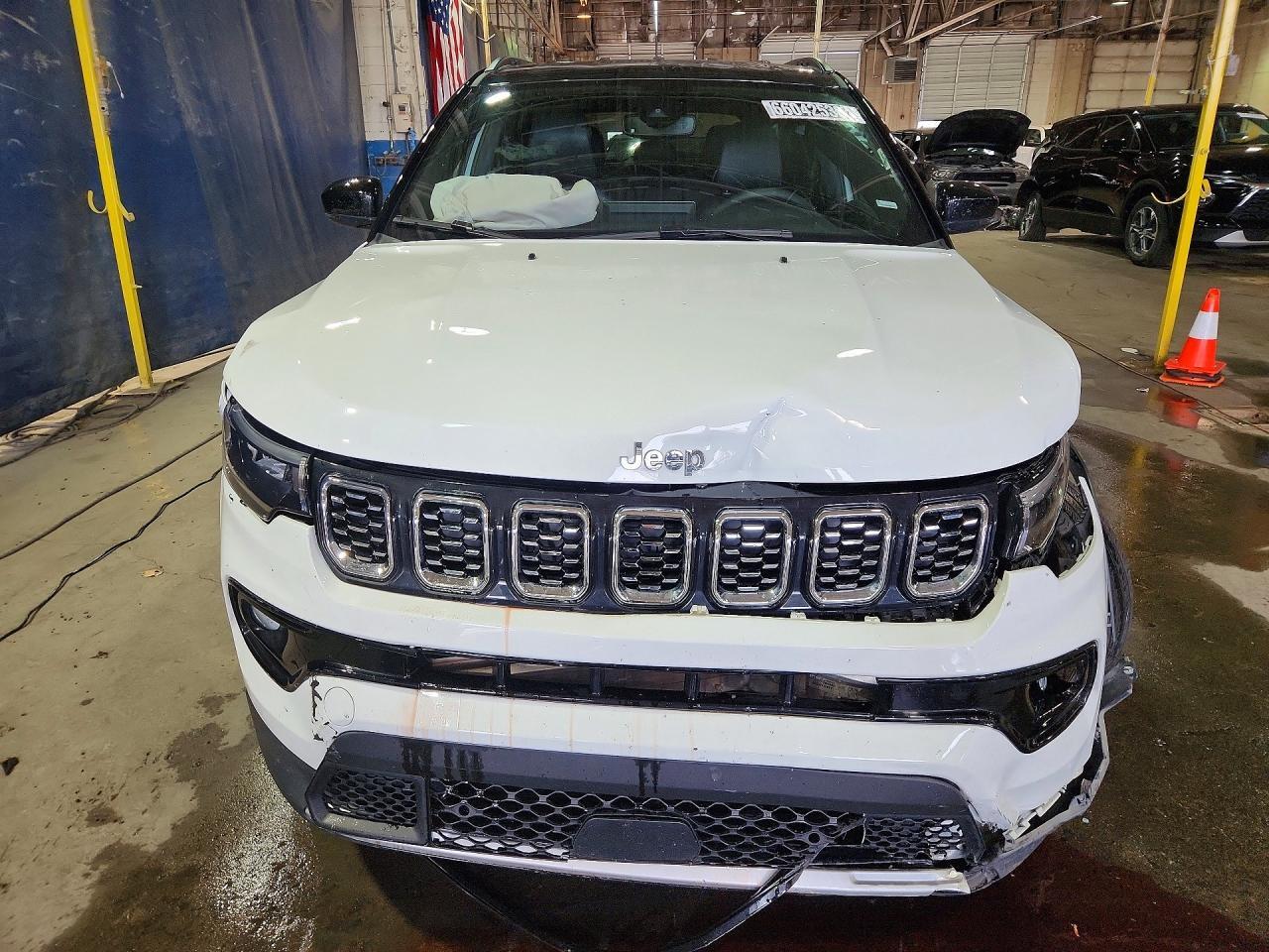 2026 JEEP COMPASS LIMITED — Фото 5 из 13