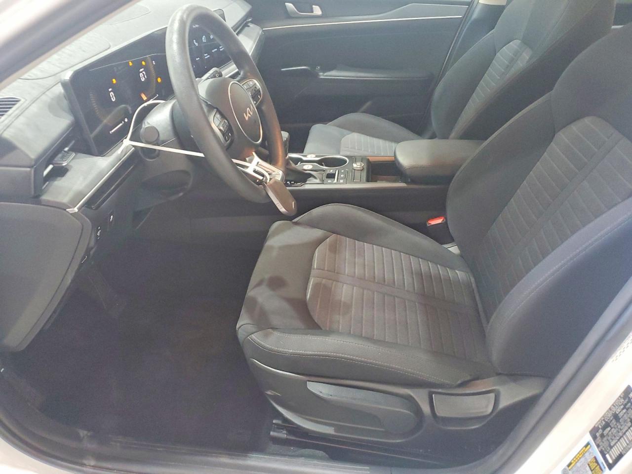 2026 KIA K5 LXS — Фото 7 из 12
