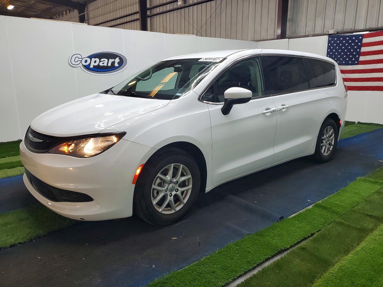 2022 CHRYSLER VOYAGER 2C4RC1CG7NR208743