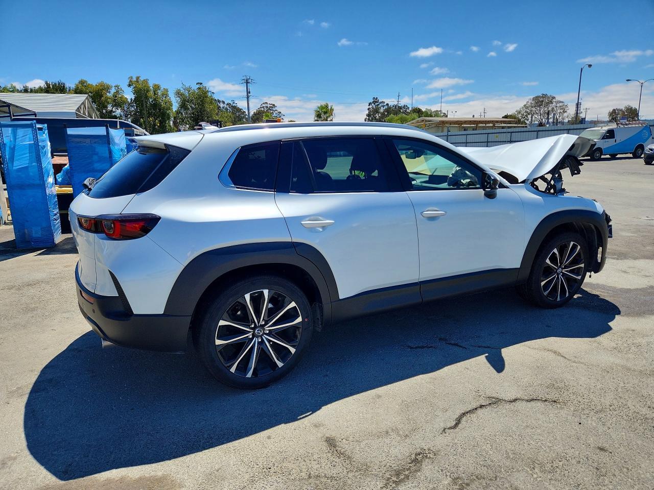 2026 MAZDA CX-50 PREMIUM — Фото 3 из 14