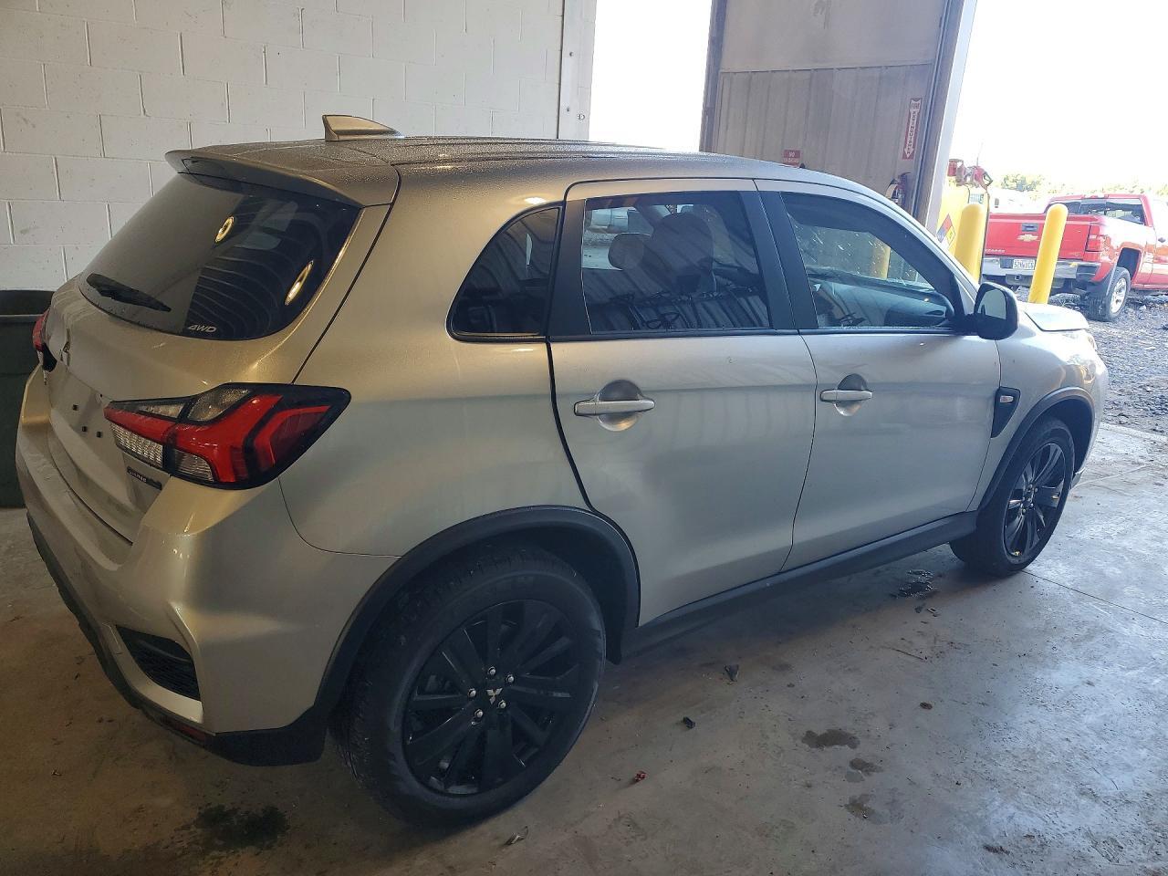 2026 MITSUBISHI OUTLANDER SPORT S/SE — Фото 3 из 13