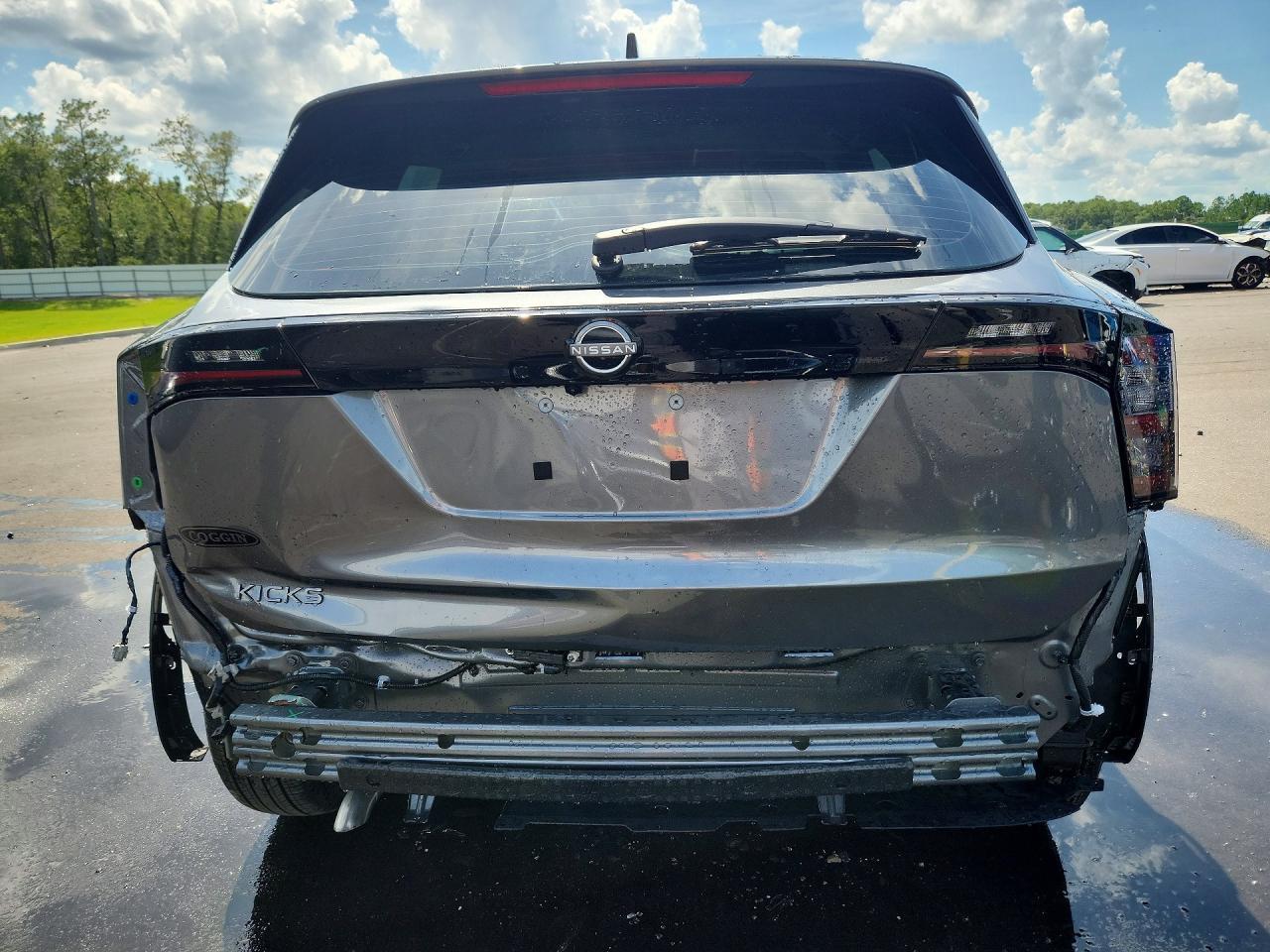 2026 NISSAN KICKS S — Фото 6 из 14