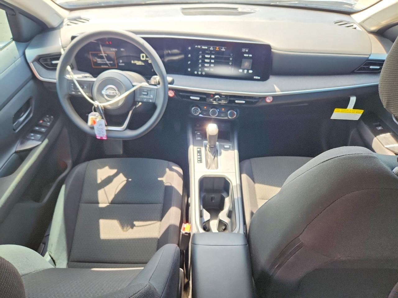 2026 NISSAN KICKS S — Фото 8 из 14