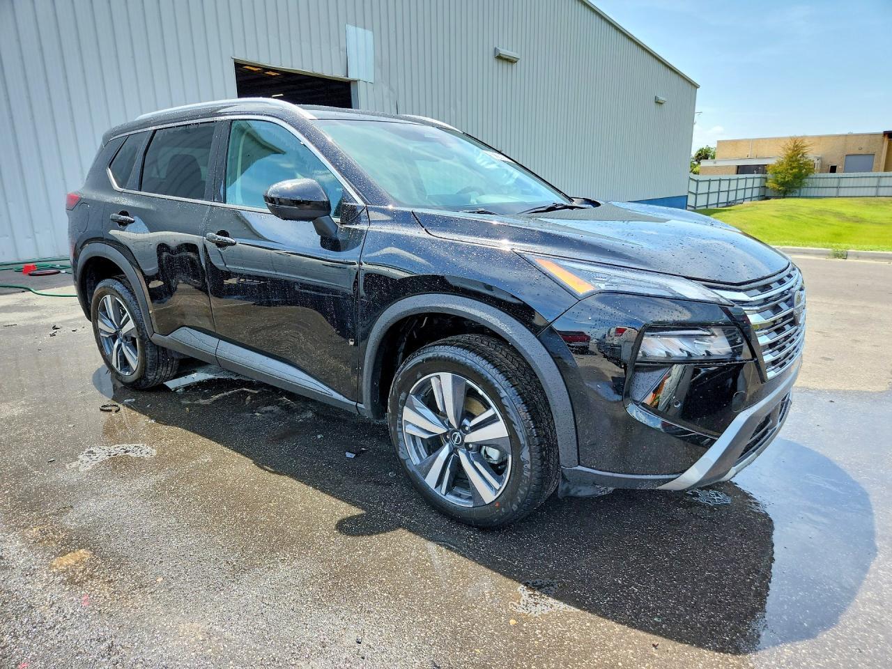 2026 NISSAN ROGUE SL — Фото 4 из 13