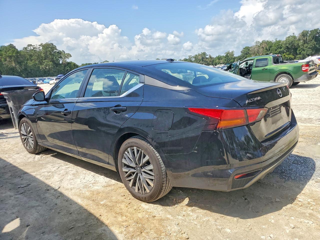 2026 NISSAN ALTIMA SV — Фото 2 из 12