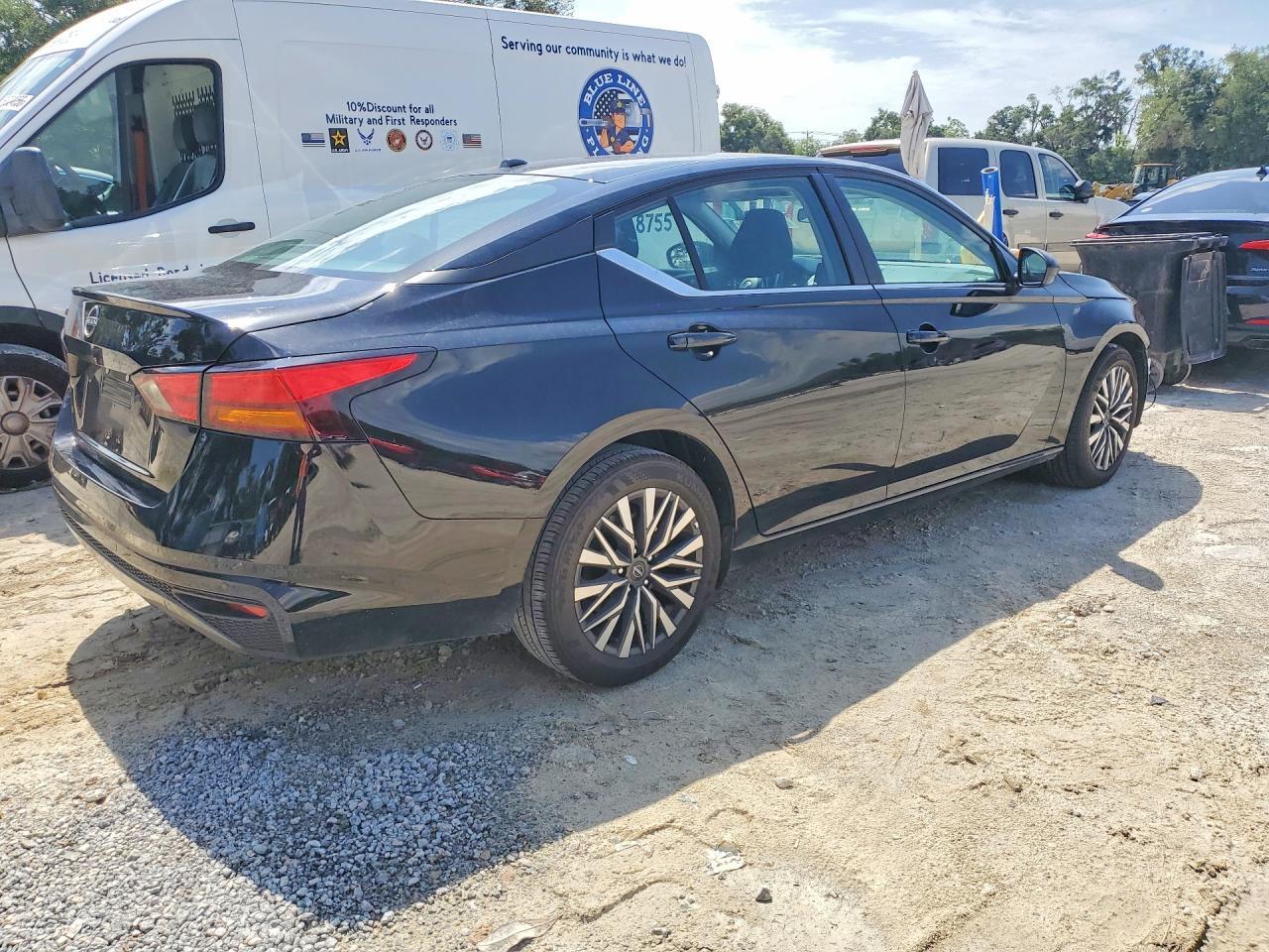 2026 NISSAN ALTIMA SV — Фото 3 из 12