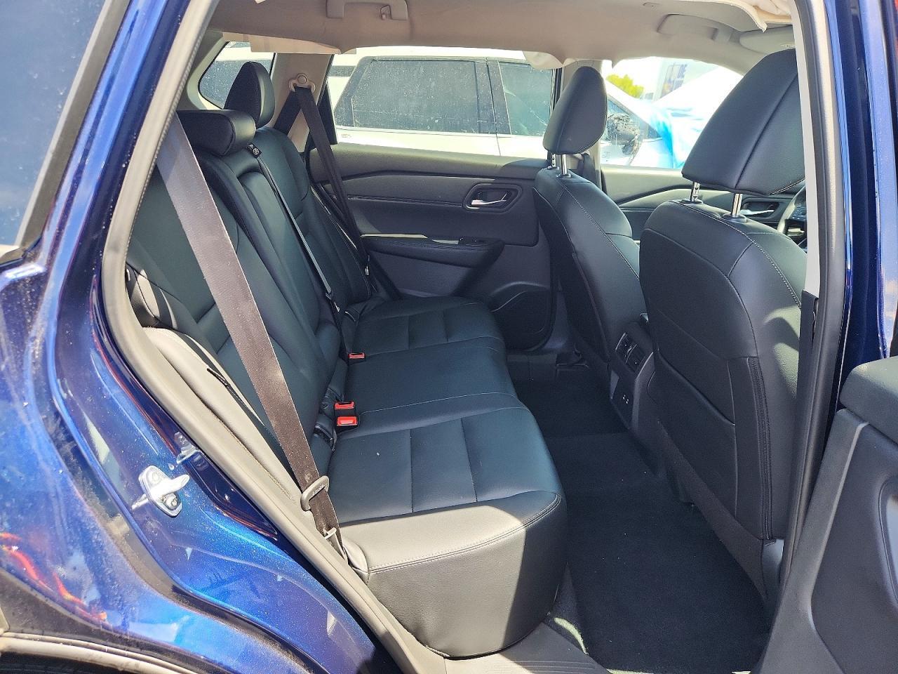 2026 NISSAN ROGUE SL — Фото 11 из 13