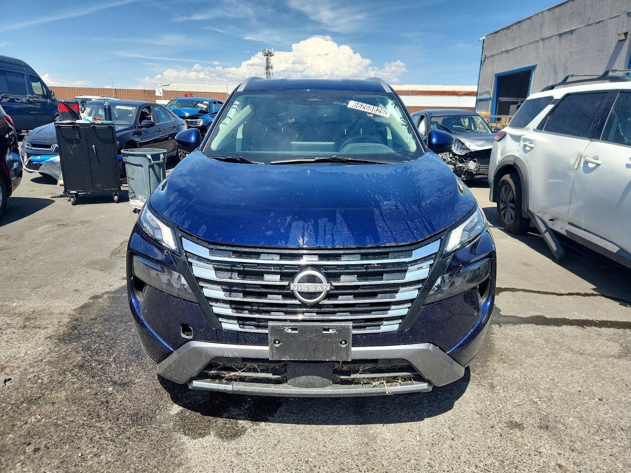 2026 NISSAN ROGUE SL — Фото 5 из 13