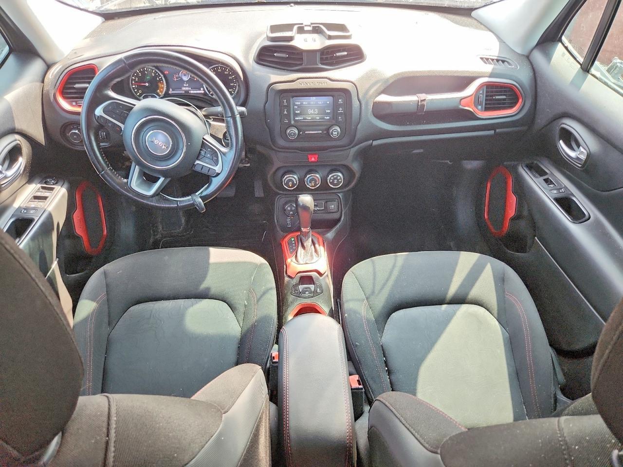 2017 JEEP RENEGADE TRAILHAWK — Фото 8 из 12