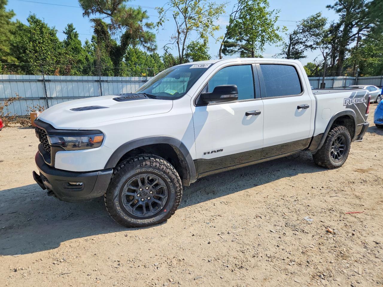 2026 RAM 1500 1C6SRFLP8TN264088