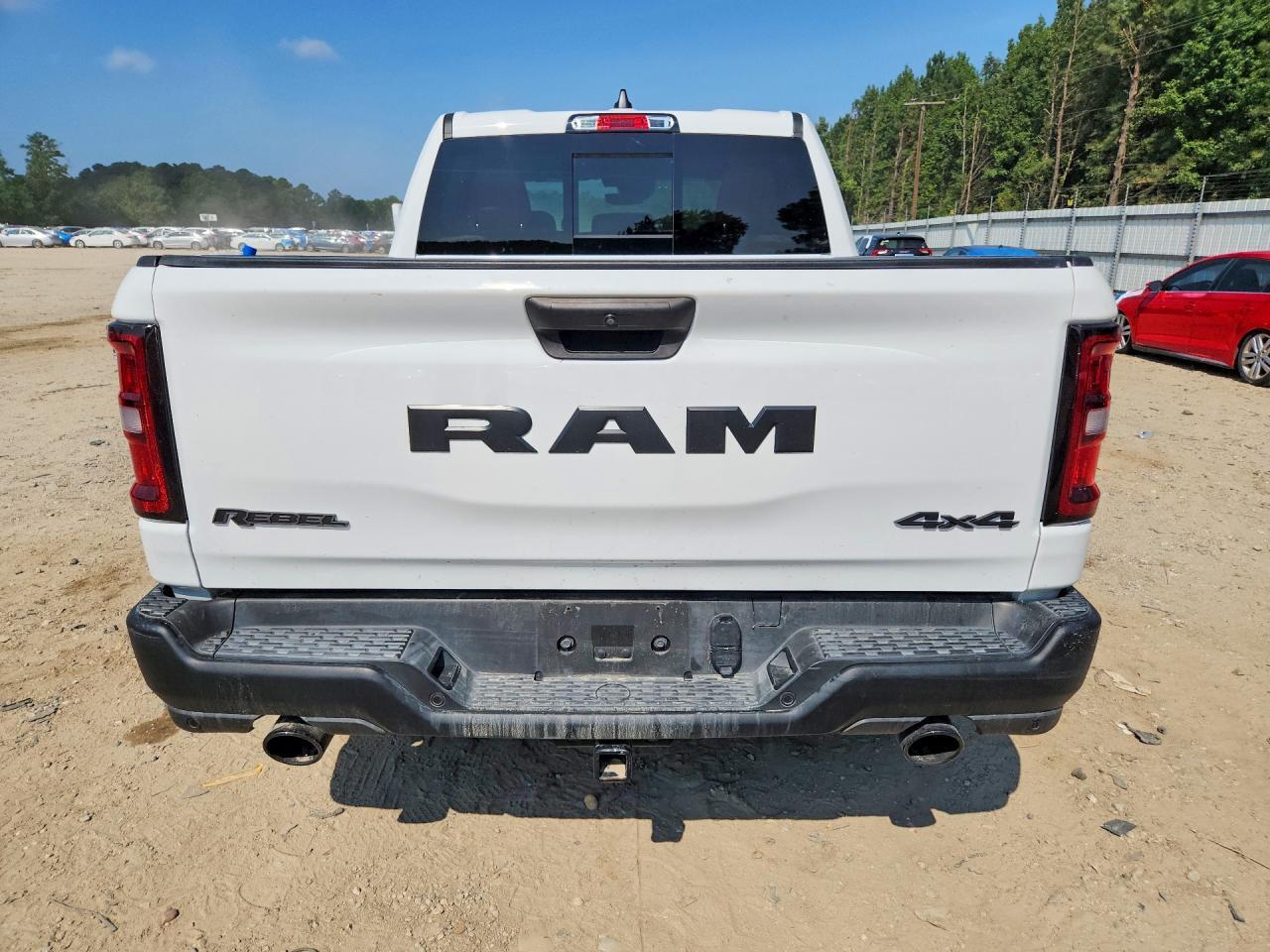 2026 RAM 1500 REBEL — Фото 6 из 12