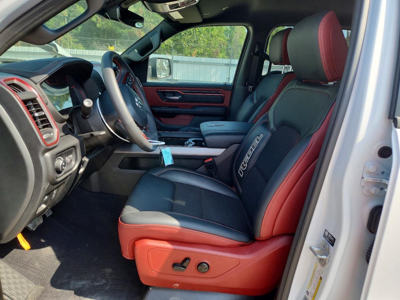 2026 RAM 1500 REBEL — Фото 7 из 12