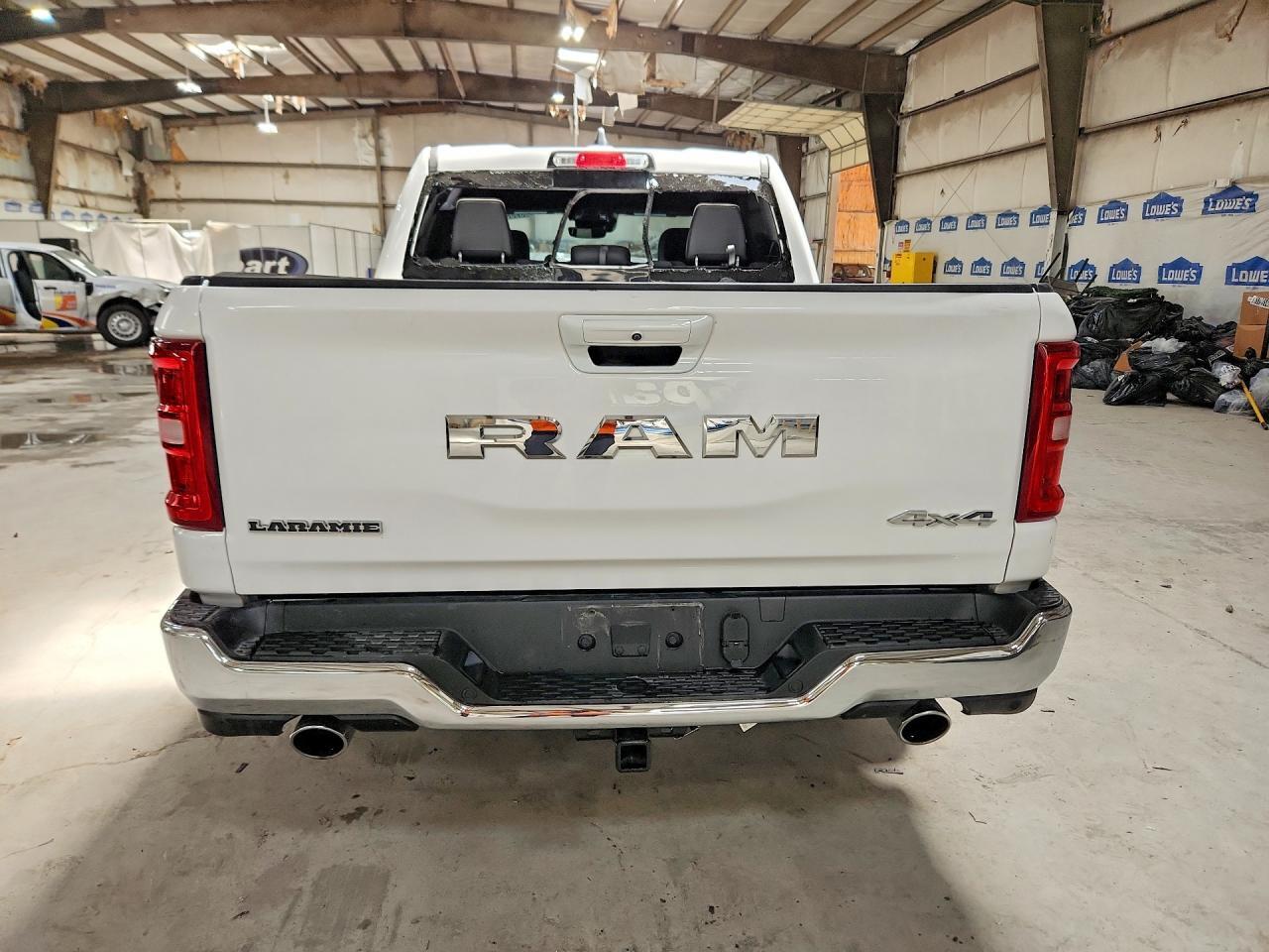 2026 RAM 1500 LARAMIE — Фото 6 из 12