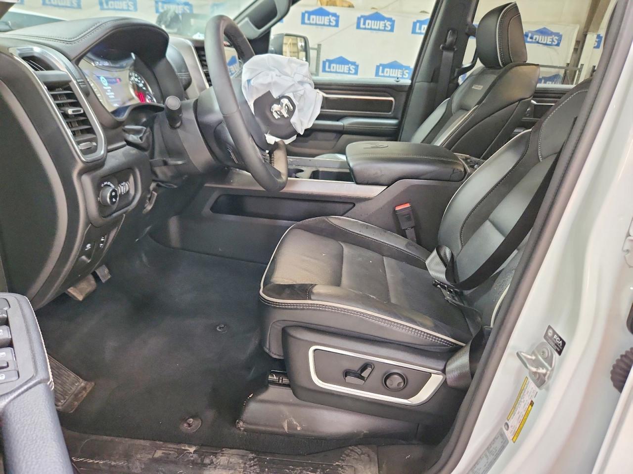2026 RAM 1500 LARAMIE — Фото 7 из 12