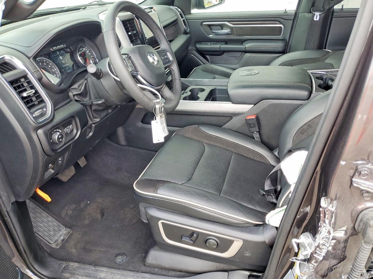 2026 RAM 1500 LARAMIE — Фото 7 из 13