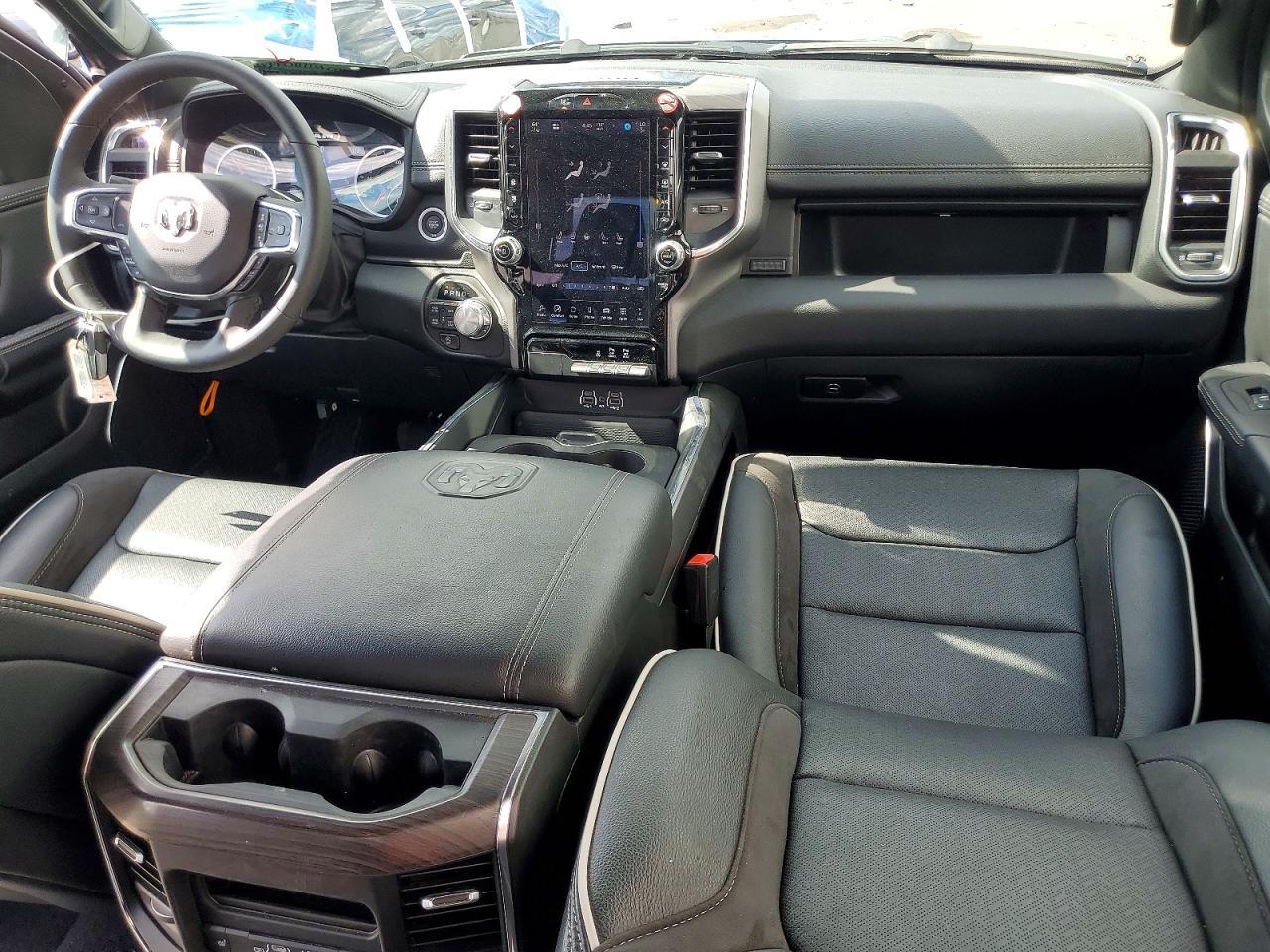 2026 RAM 1500 LARAMIE — Фото 8 из 13