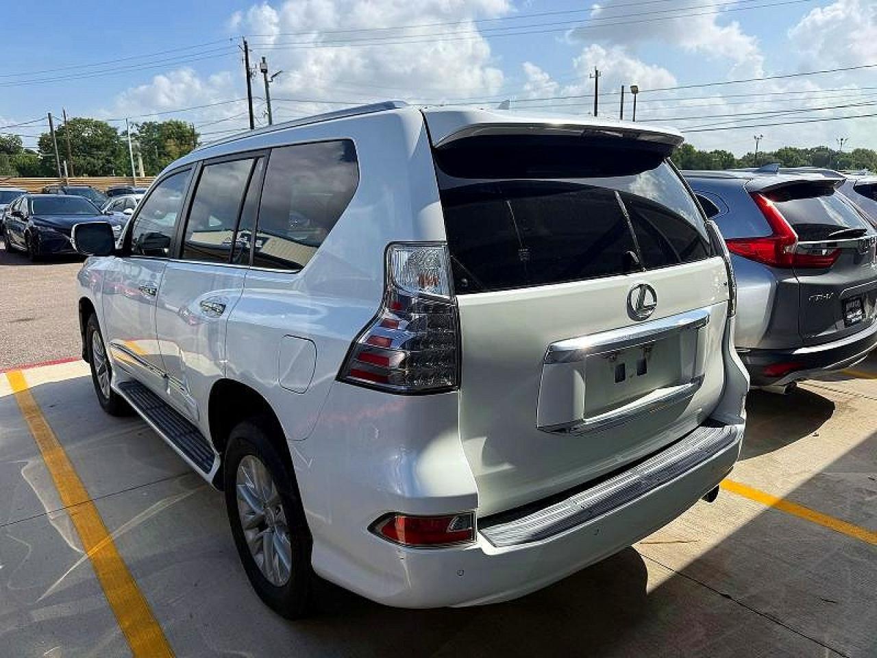 JTJBM7FX3E5080105 2014 LEXUS GX photo no. 3