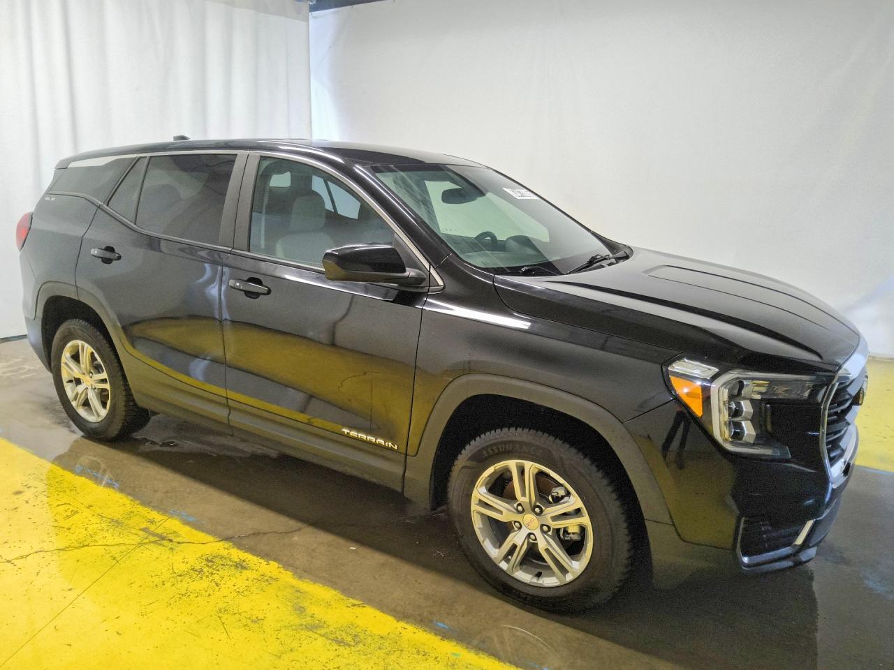 2022 GMC TERRAIN SLE — Фото 4 из 13