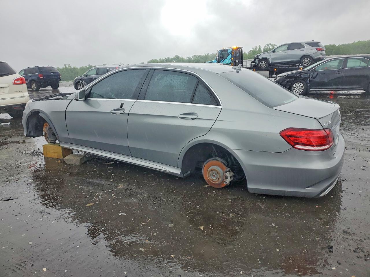 2014 MERCEDES-BENZ E 350 4MATIC — Фото 2 из 12