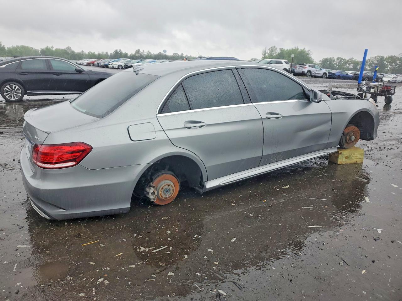 2014 MERCEDES-BENZ E 350 4MATIC — Фото 3 из 12