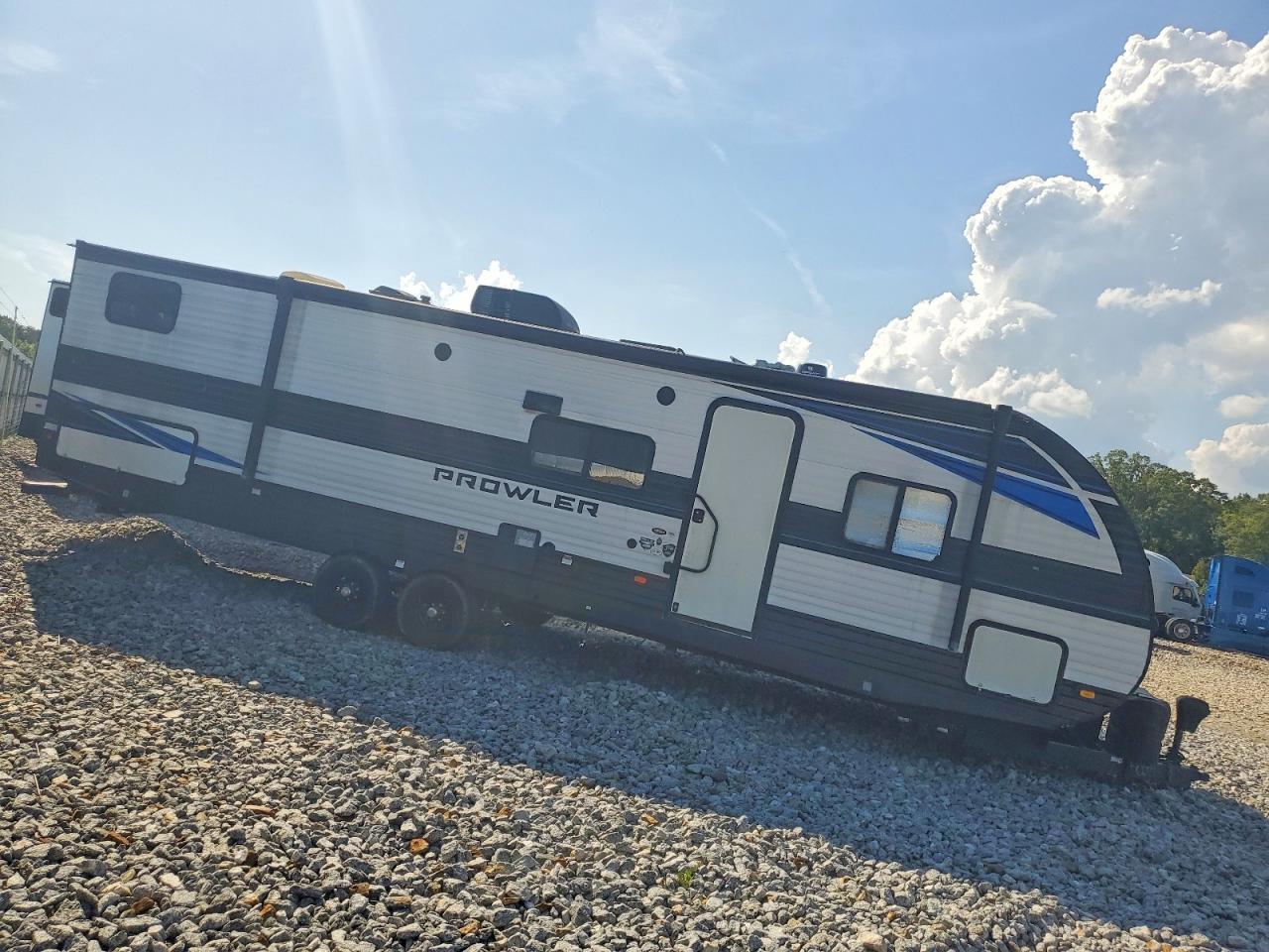 5SFPB3527NE500071 2022 HEARTLAND PROWLER photo no. 4