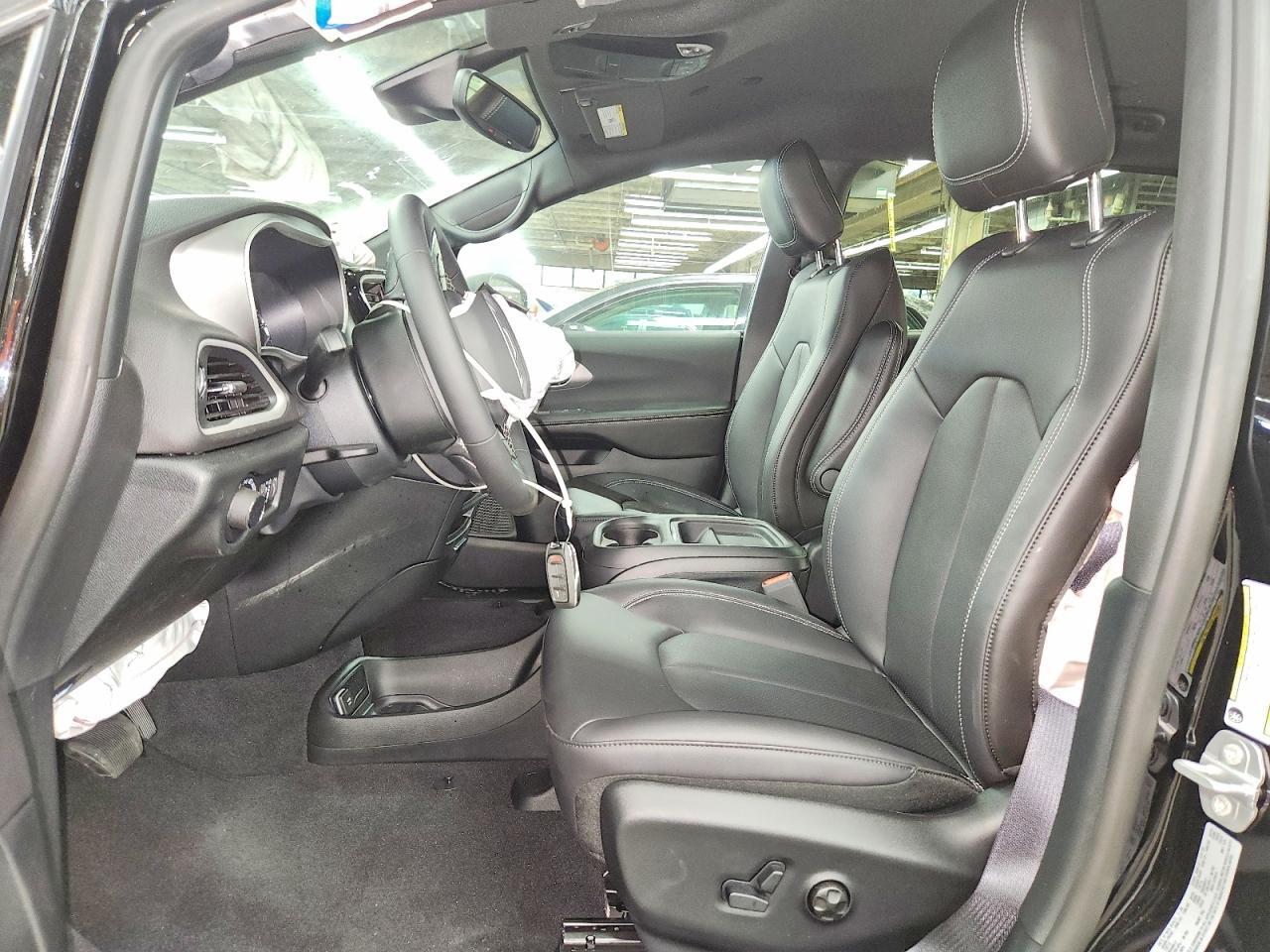 2C4RC1BG3VR585314 2027 CHRYSLER PACIFICA photo no. 7