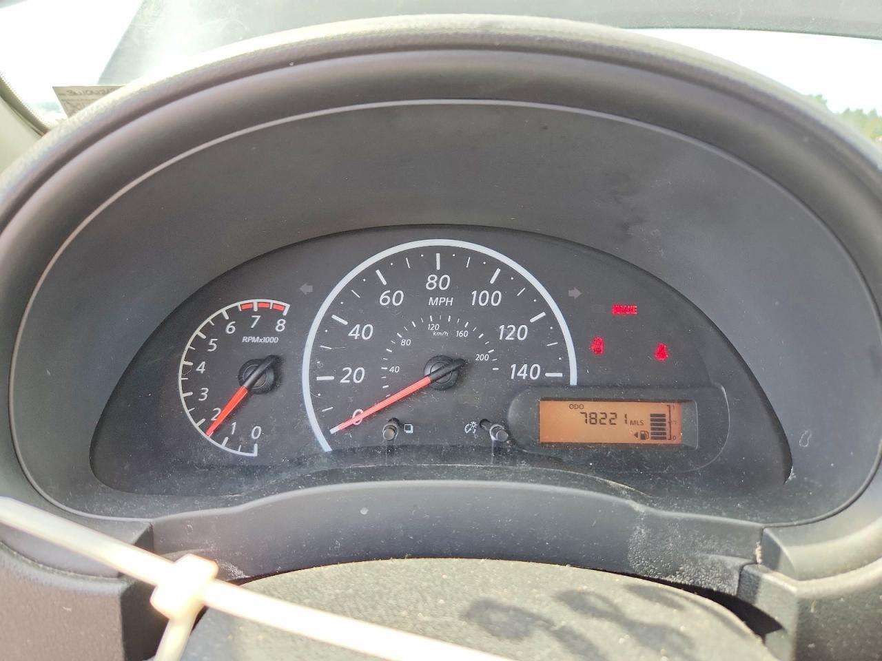 2014 NISSAN VERSA 1.6 S — Фото 9 из 12