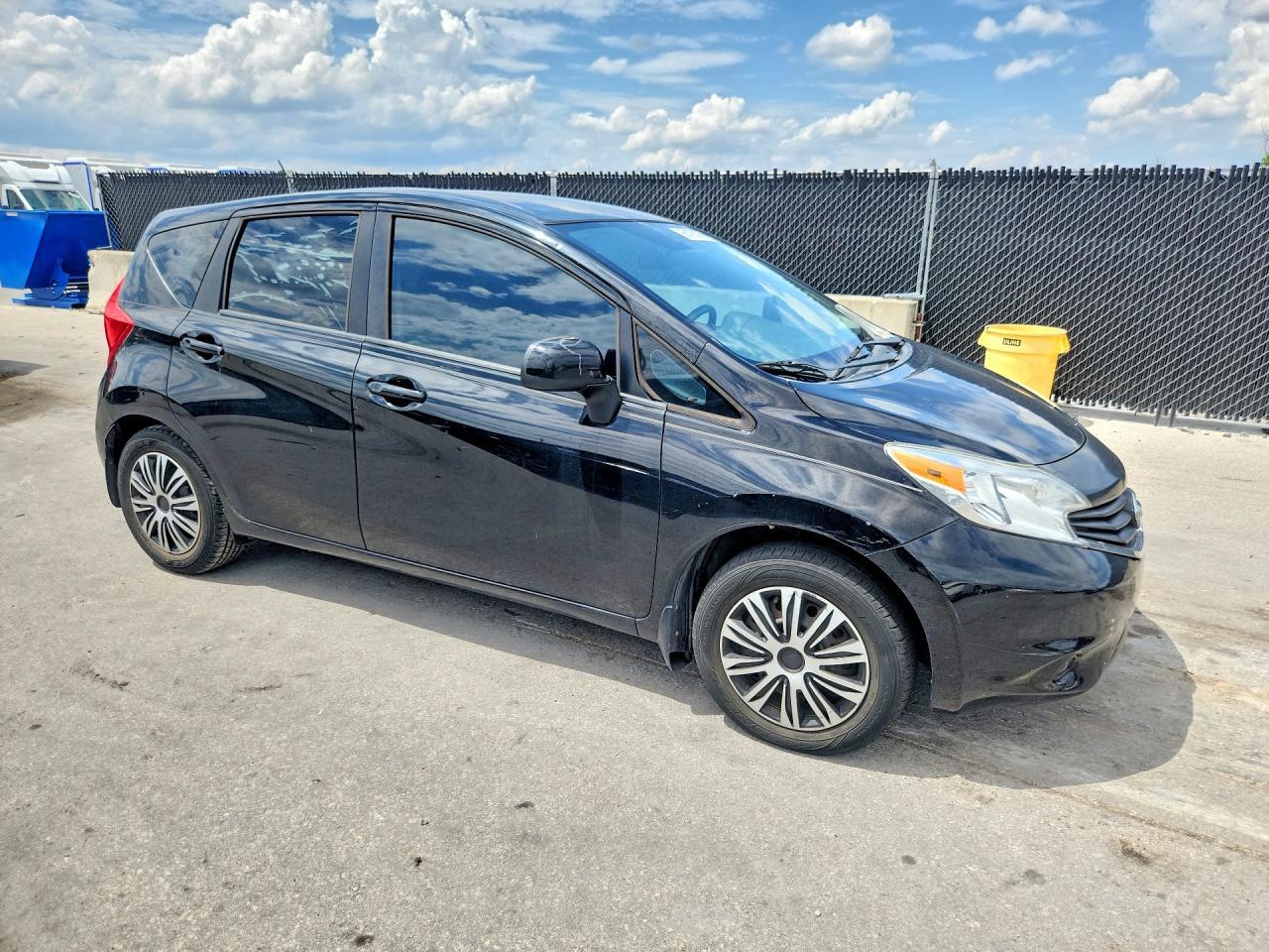 2014 NISSAN VERSA NOTE SV — Фото 4 из 12