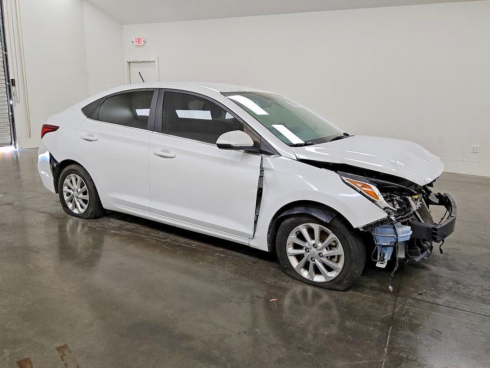 2022 HYUNDAI ACCENT SEL — Фото 4 из 12