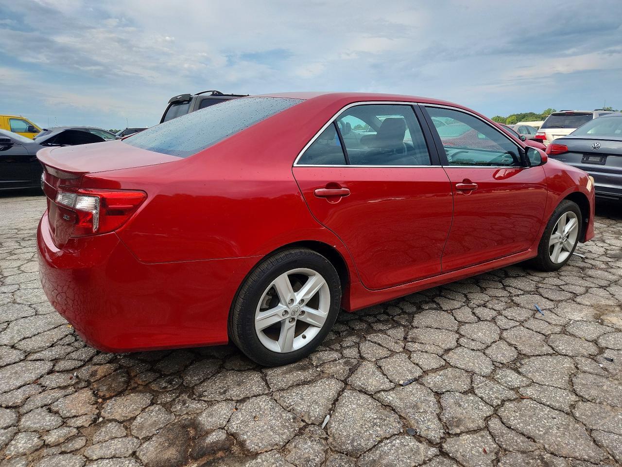 4T1BF1FK6EU741545 2014 TOYOTA CAMRY photo no. 3