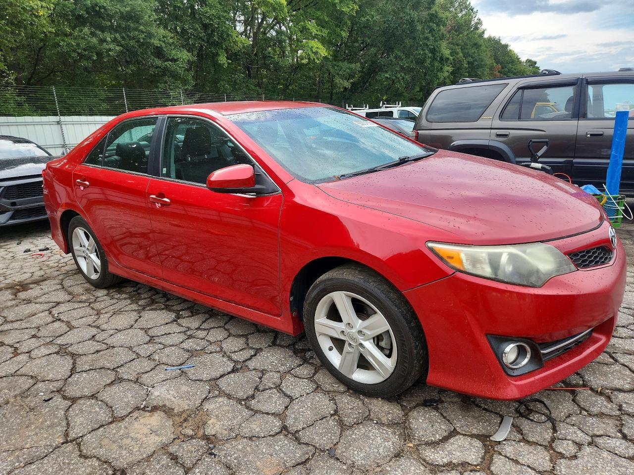 4T1BF1FK6EU741545 2014 TOYOTA CAMRY photo no. 4