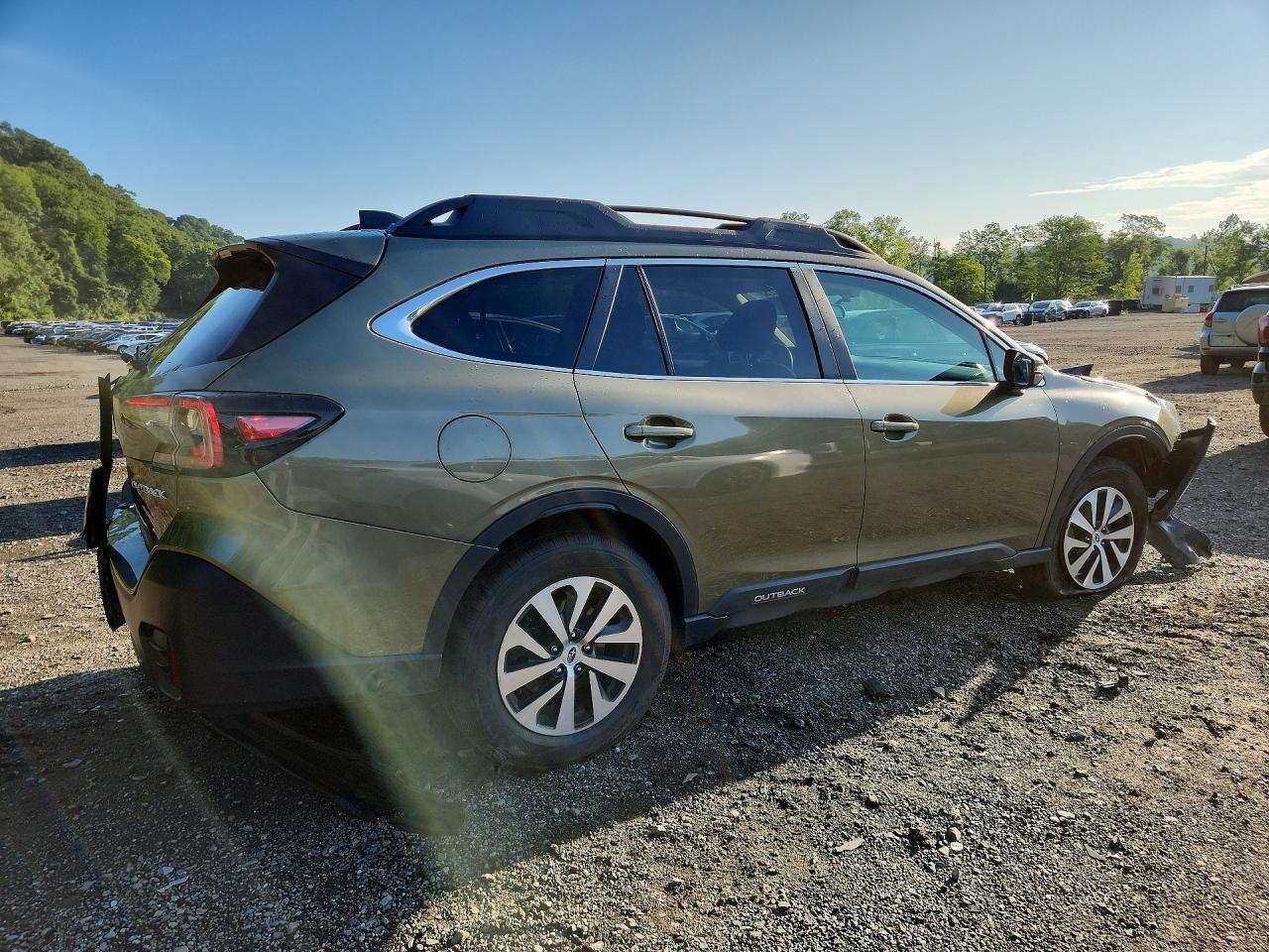 2022 SUBARU OUTBACK PREMIUM — Фото 3 из 12
