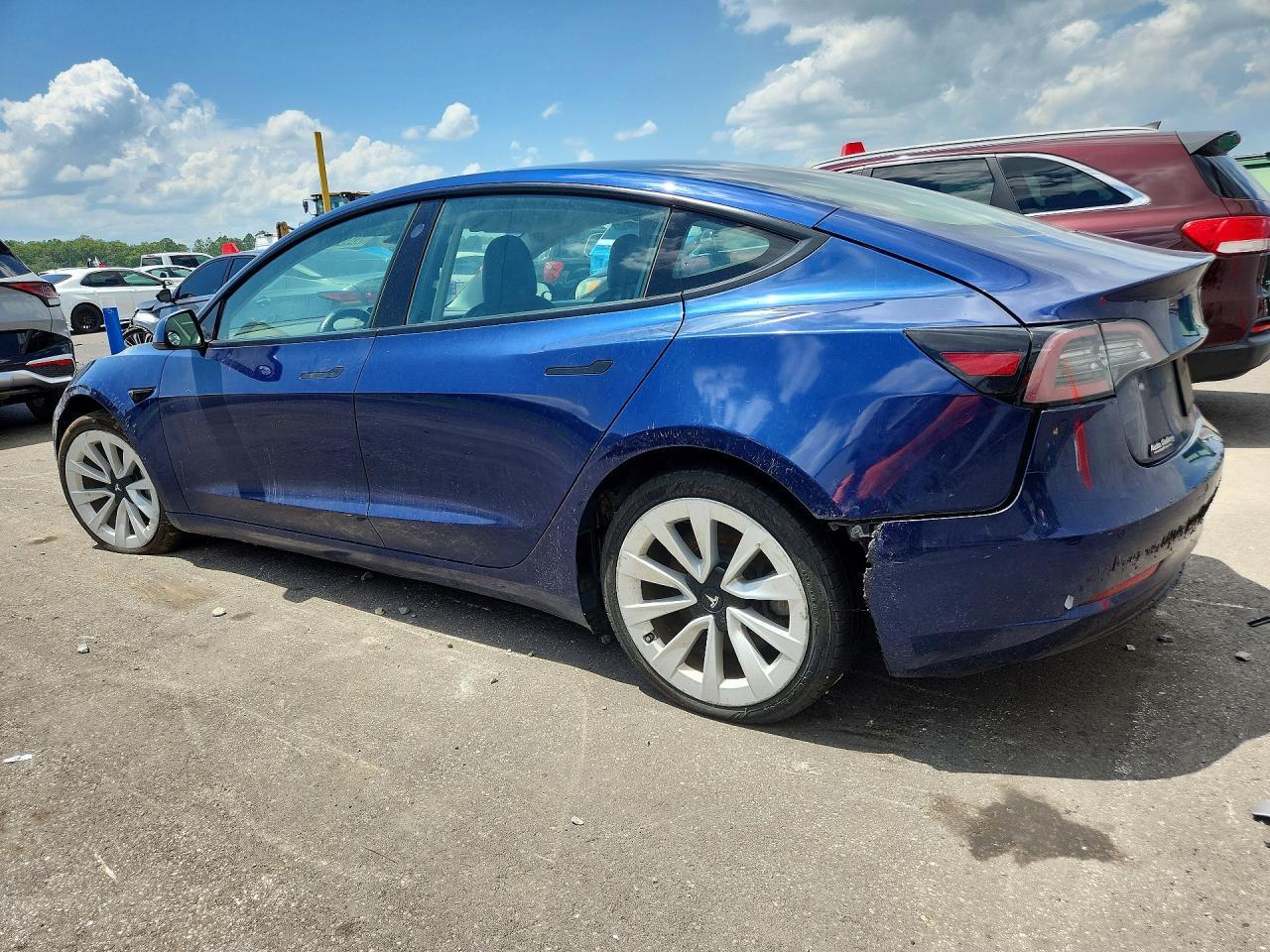 2022 TESLA MODEL 3 — Фото 2 из 12
