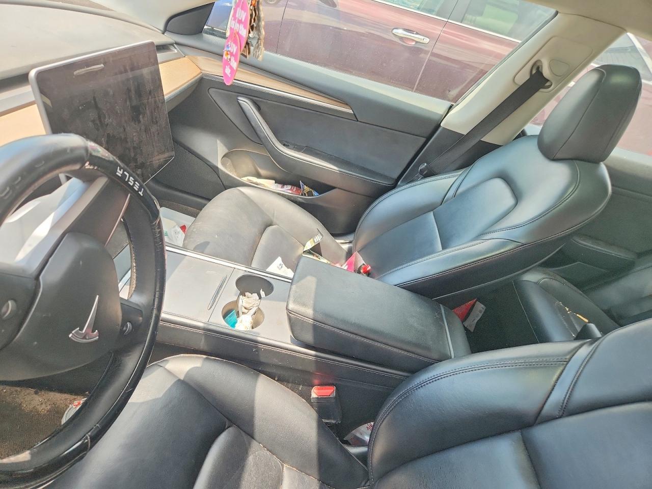2022 TESLA MODEL 3 — Фото 9 из 12