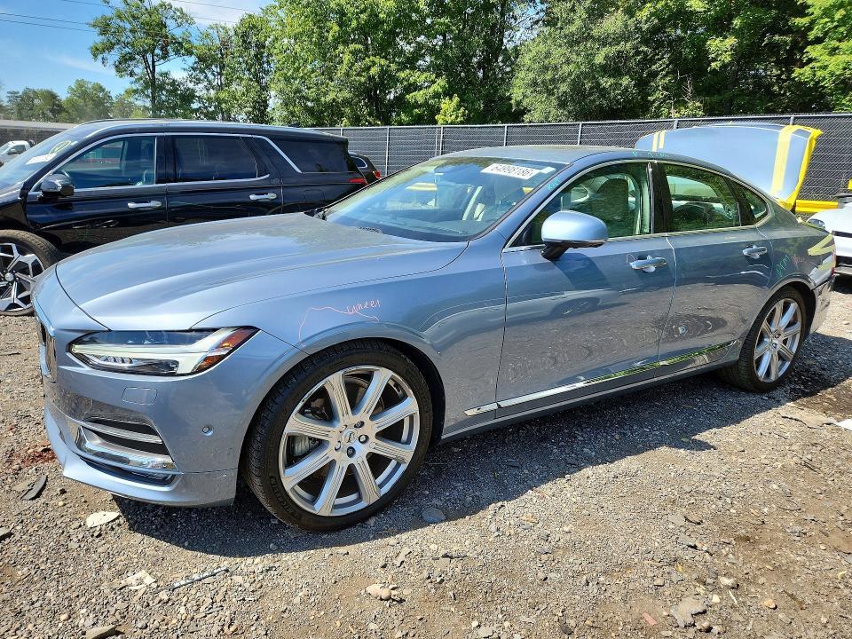 2017 VOLVO S90 YV1A22ML3H1004218