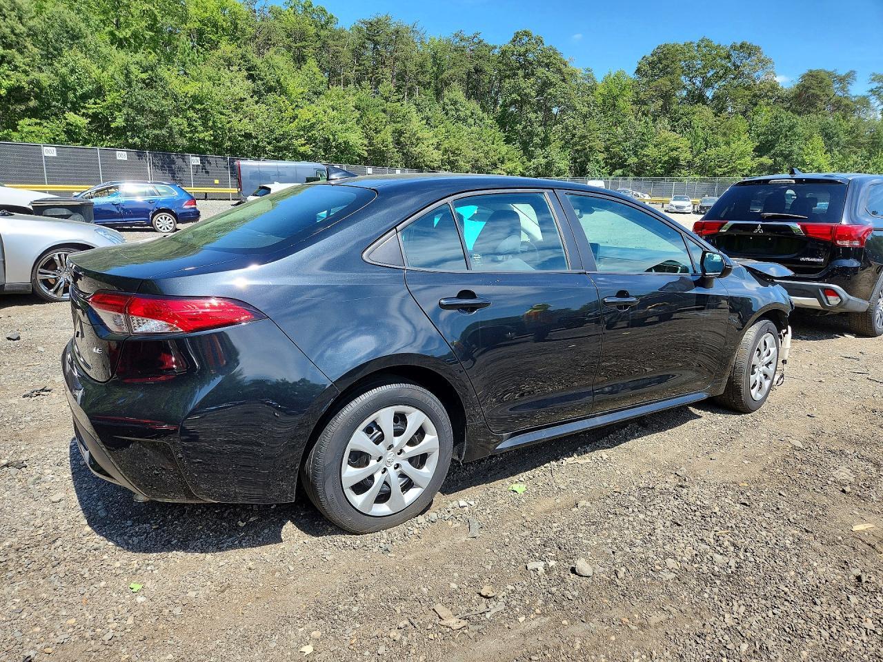 2022 TOYOTA COROLLA LE — Фото 3 из 12