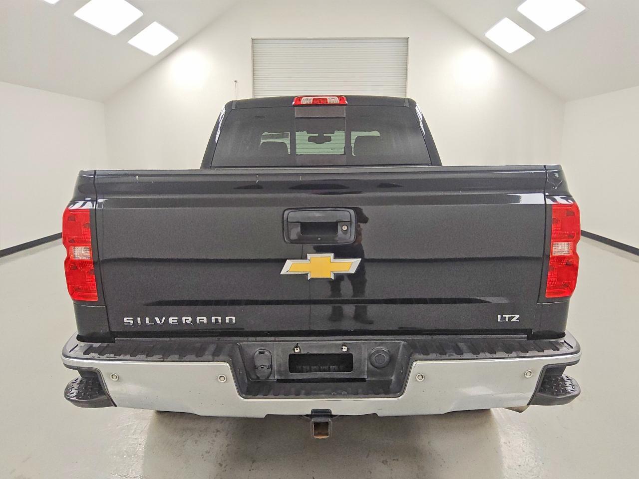 2015 CHEVROLET SILVERADO C1500 LTZ — Фото 6 из 12