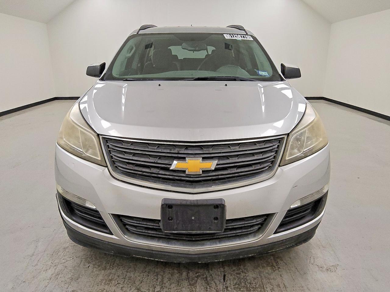 2015 CHEVROLET TRAVERSE LS — Фото 5 из 13