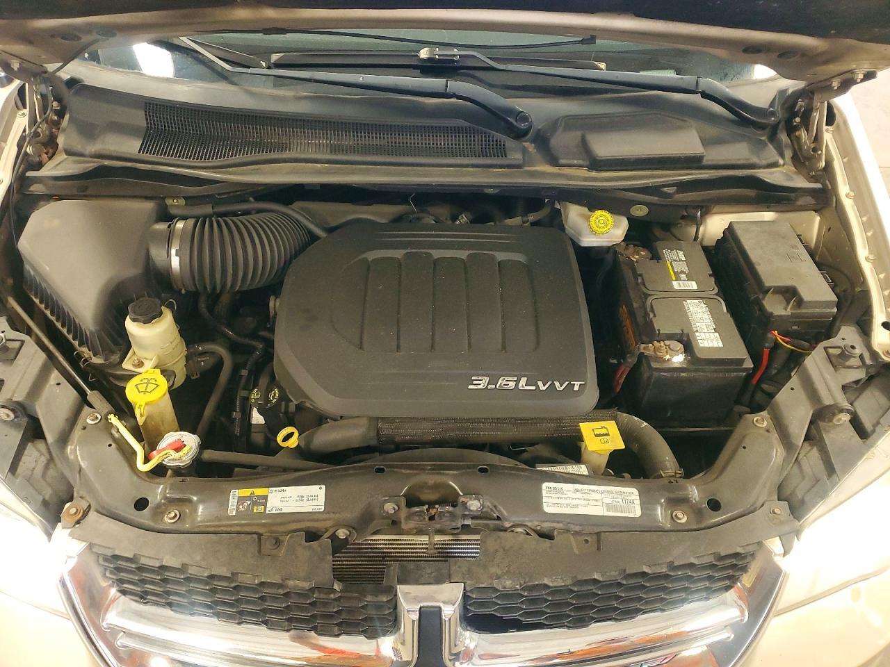 2015 DODGE GRAND CARAVAN SE — Фото 12 из 13
