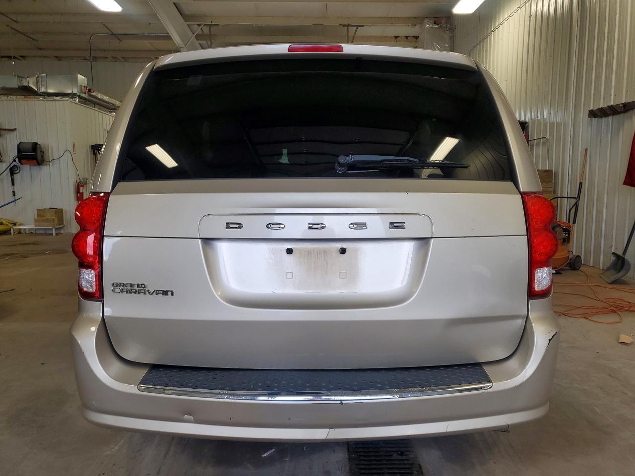 2015 DODGE GRAND CARAVAN SE — Фото 6 из 13