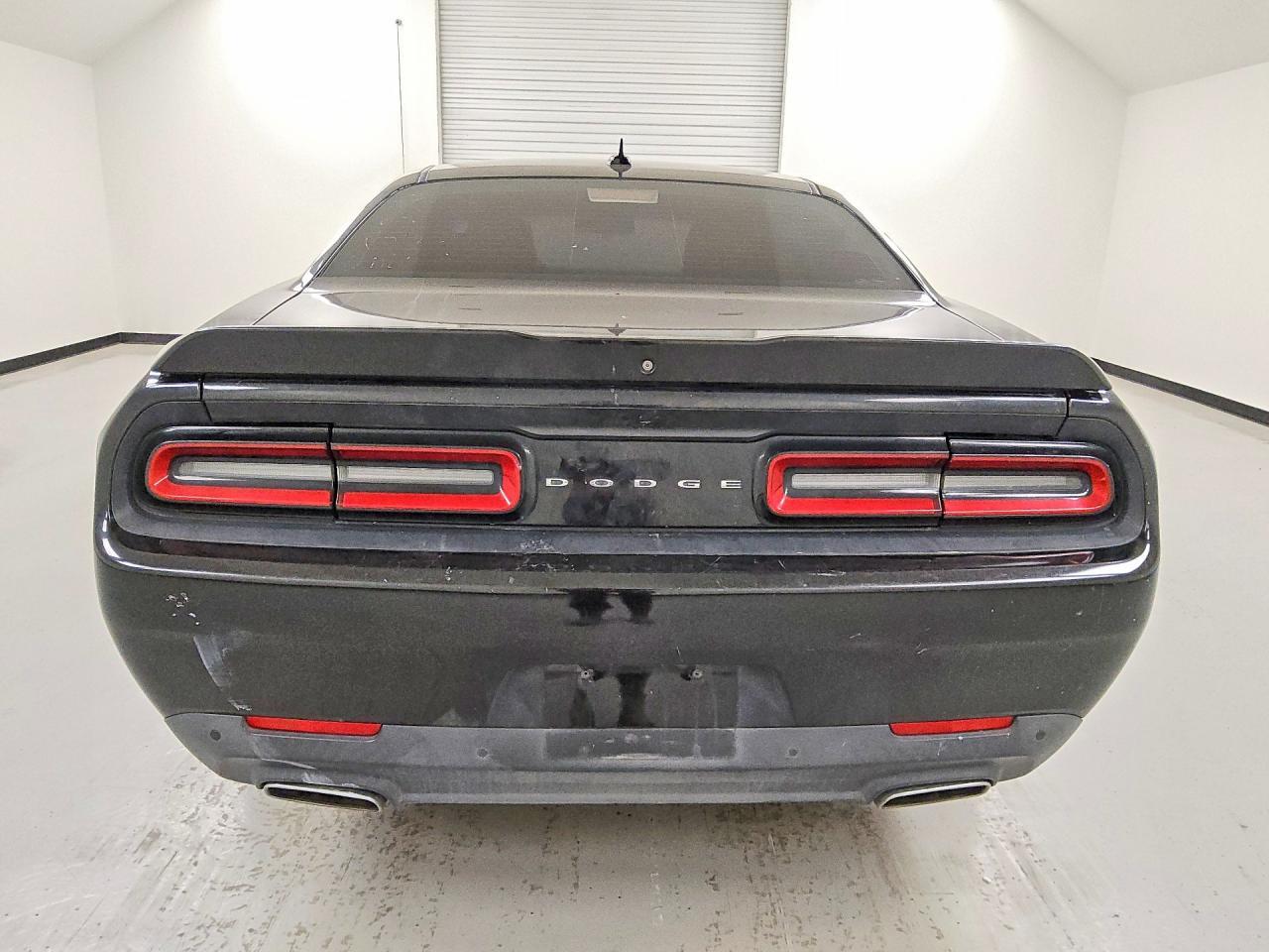 2015 DODGE CHALLENGER SXT PLUS — Фото 6 из 12