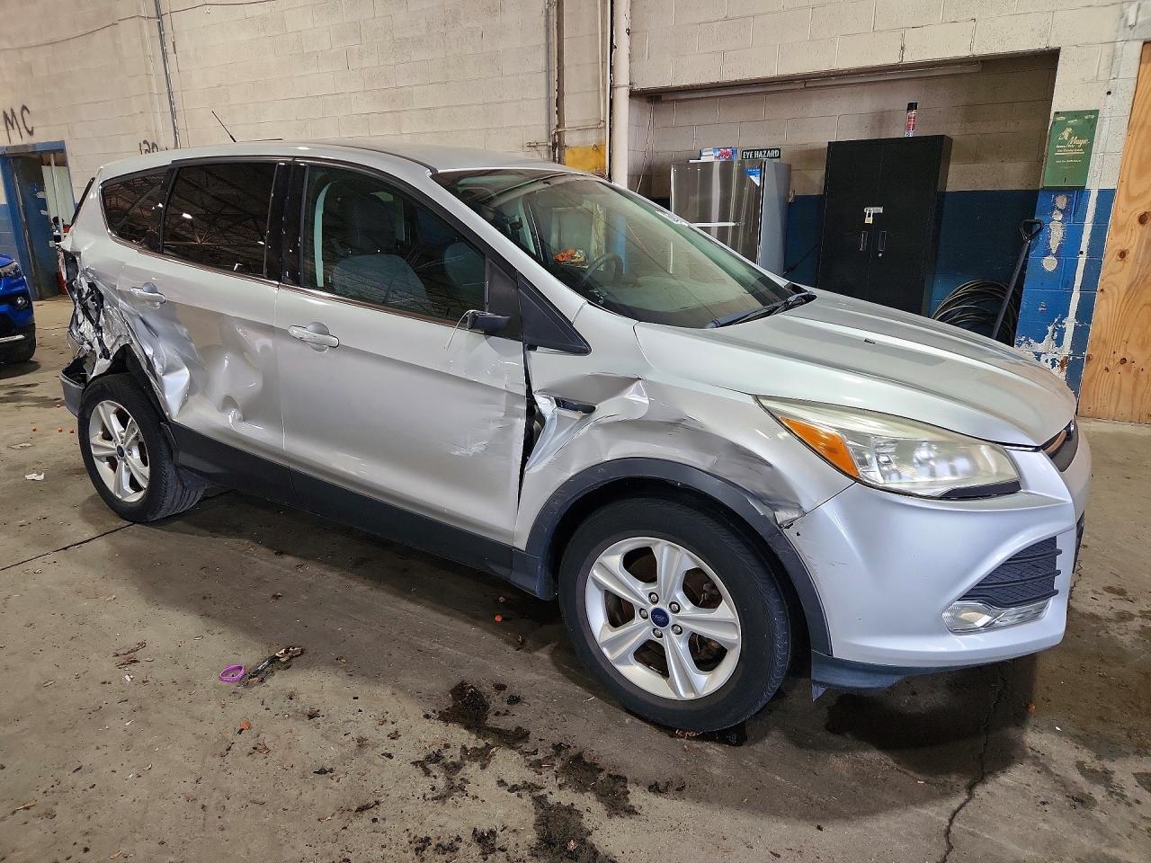2015 FORD ESCAPE SE — Фото 4 из 13