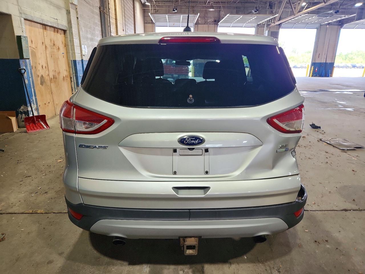 2015 FORD ESCAPE SE — Фото 6 из 13