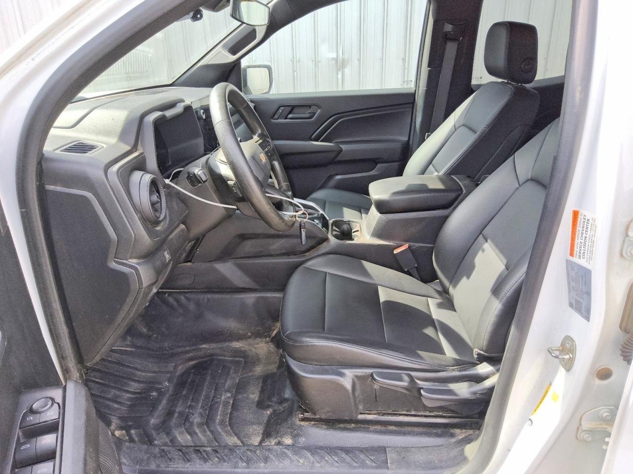 2023 CHEVROLET COLORADO — Фото 7 из 12