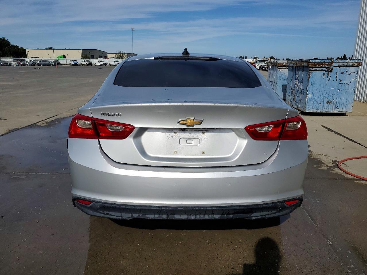 2018 CHEVROLET MALIBU LS — Фото 6 из 12
