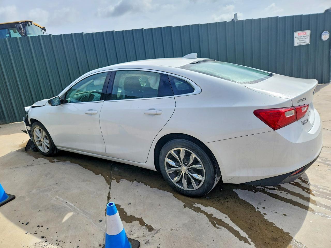 2023 CHEVROLET MALIBU LT — Фото 2 из 12