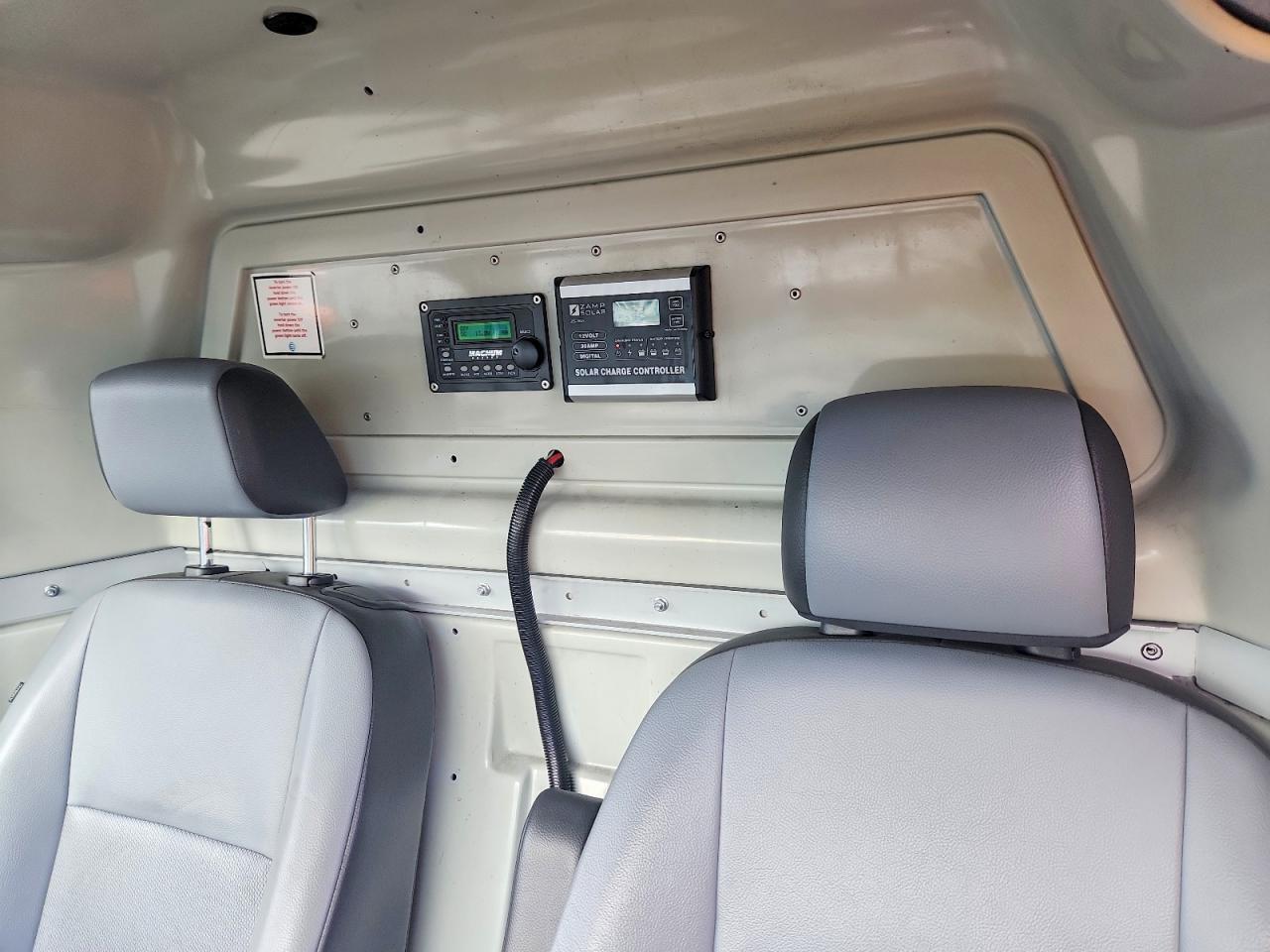 2015 FORD TRANSIT CONNECT XL — Фото 10 из 13